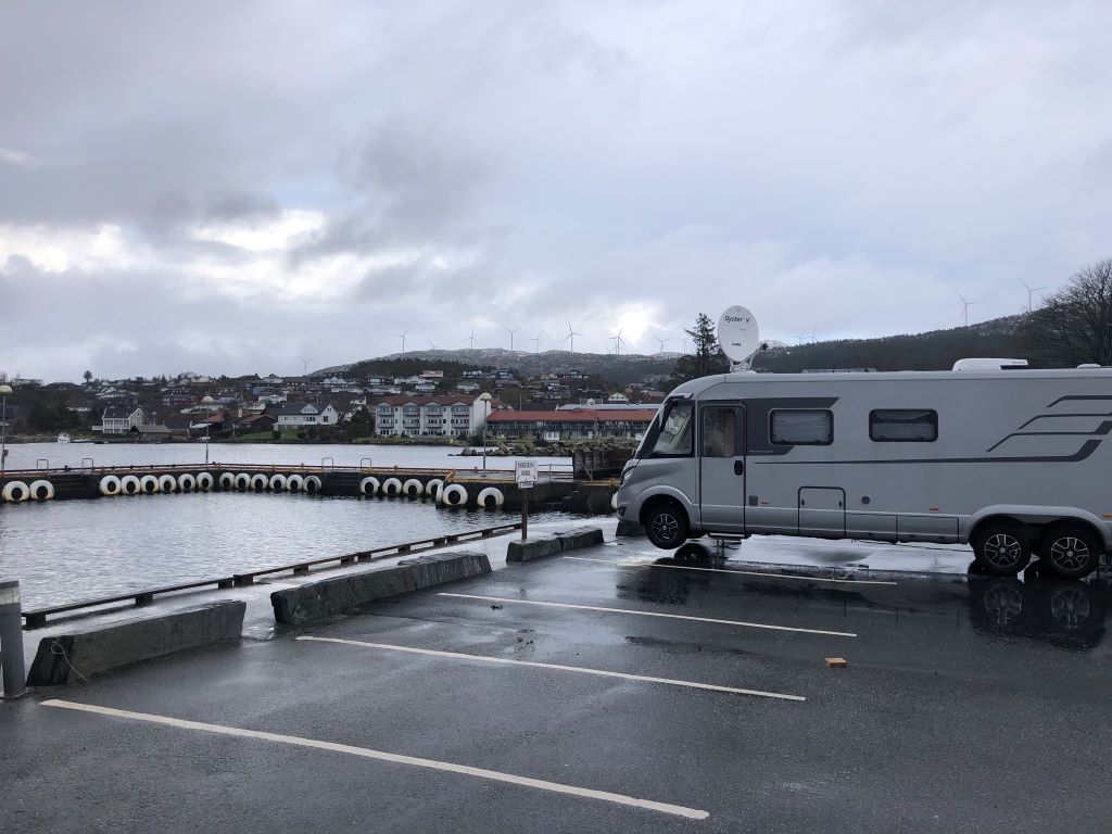 Fitjar bobilparkering på Kaien